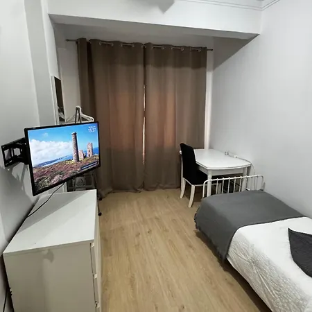 Single Near Lisbon & Sintra 民宿