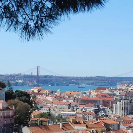 Проживание в семье Double Near Sintra & Lisbon Келуш